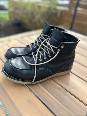 Red Wing Shoes Black Leather Moc Toe Work Boots with Light Gray Laces